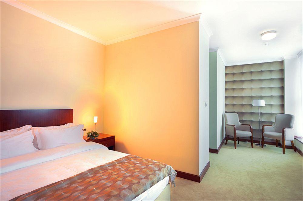 Hotel Turist Kraljevo Szoba fotó